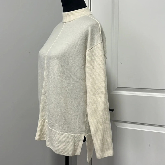 Talbots Pure Marino Wool Ivory oversized Long Sleeve Cowl Neck Sweater size Med - Picture 4 of 7